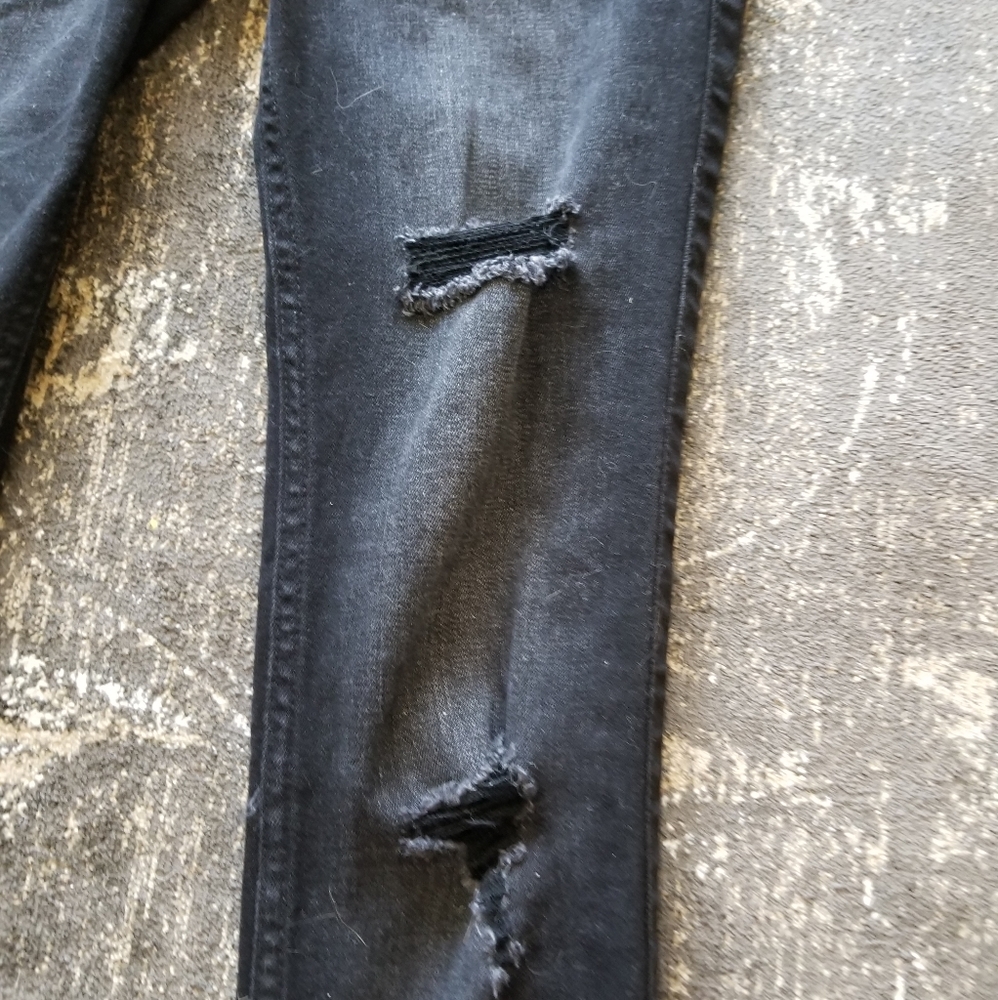 Hollister Ripped Black Denim High Rise Skinny Jeans - Picture 7 of 7